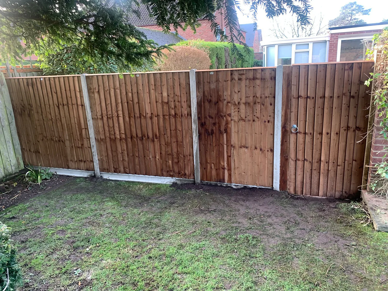 New closeboard fence panels with concrete posts – Fines Landscaping, West Norfolk